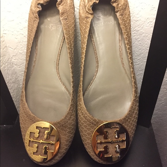 Tory Burch Shoes - Host Pick!! Tory Burch snake skin flats